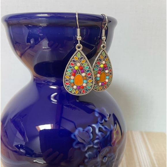 Dangle Earrings (Free Add-On) - Picture 3 of 3